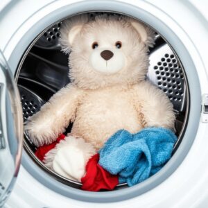 Bí quyết và Hướng dẫn chi tiết cách giặt gấu bông bằng máy giặt an toàn, sạch như mới